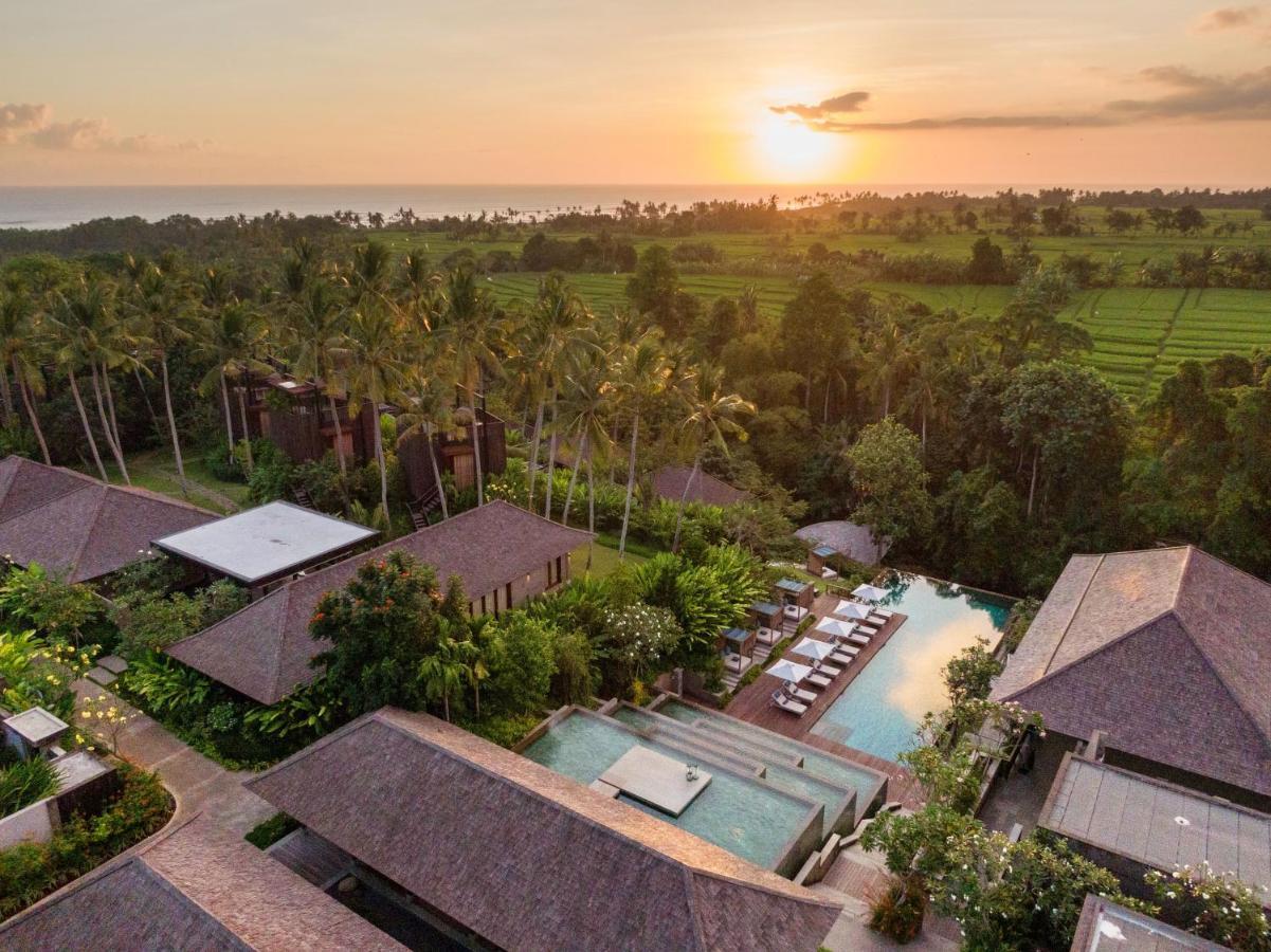 Nirjhara Hotel Tanah Lot  Exterior photo
